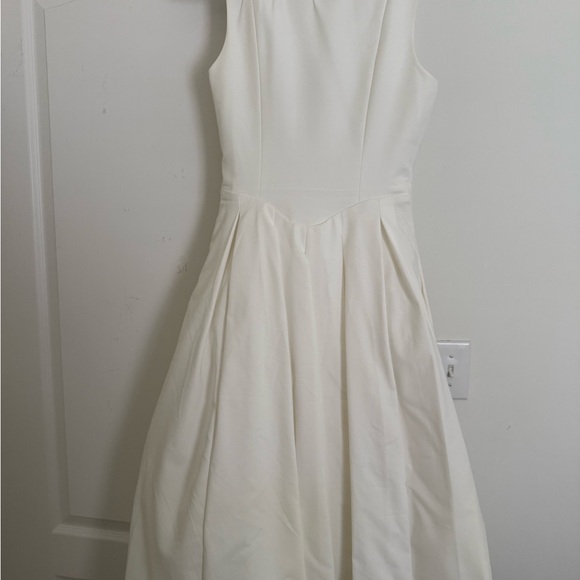 Meshki Keely White Sleeveless Wedding Dress - Picture 3 of 3